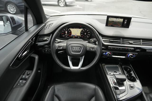 Photo of 2018 Florett Silver Metallic Audi Q7