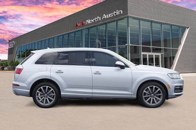 Photo of 2018 Florett Silver Metallic Audi Q7