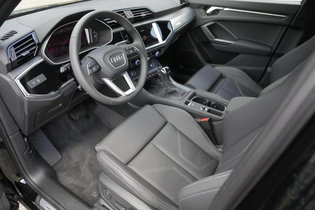 Photo of 2025 Mythos Black Metallic Audi Q3