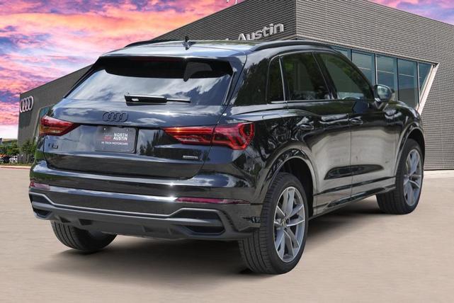 Photo of 2025 Mythos Black Metallic Audi Q3