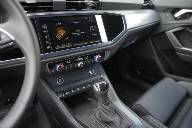 Photo of 2025 Mythos Black Metallic Audi Q3