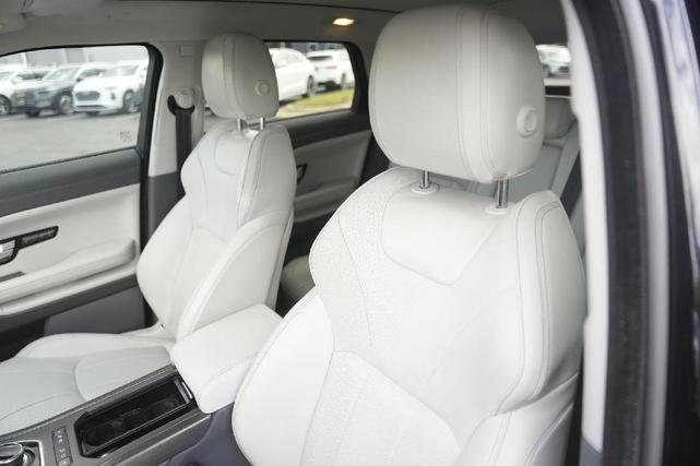 Photo of 2019 Santorini Black Land Rover Range Rover Evoque