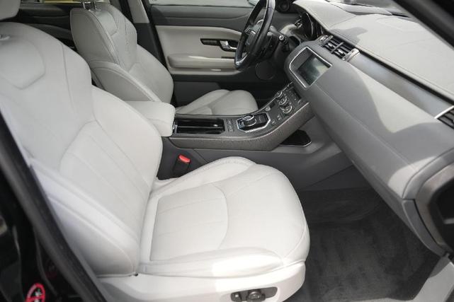 Photo of 2019 Santorini Black Land Rover Range Rover Evoque