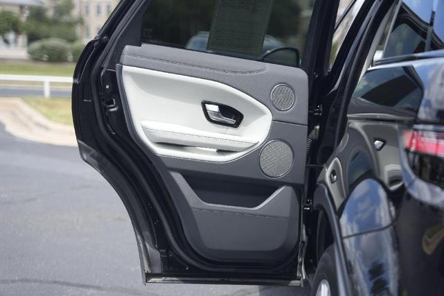 Photo of 2019 Santorini Black Land Rover Range Rover Evoque
