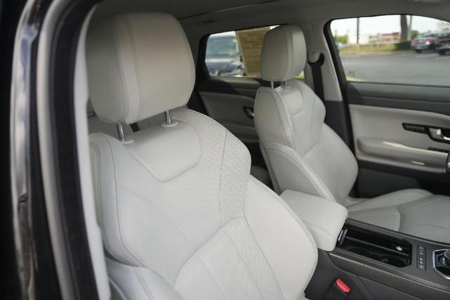 Photo of 2019 Santorini Black Land Rover Range Rover Evoque