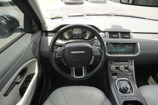 Photo of 2019 Santorini Black Land Rover Range Rover Evoque