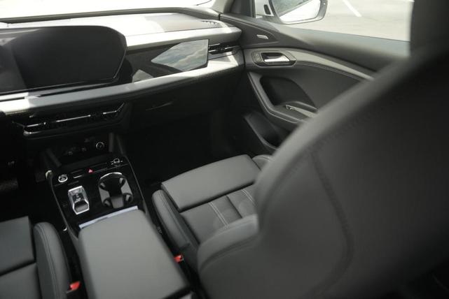 Photo of 2025 Glacier White Metallic Audi Q6 e-tron