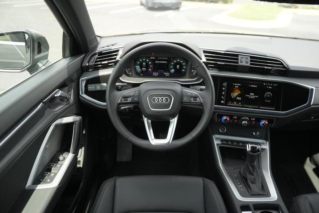 Photo of 2025 Chronos Gray Metallic Audi Q3