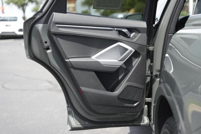 Photo of 2025 Chronos Gray Metallic Audi Q3