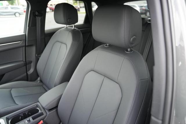 Photo of 2025 Chronos Gray Metallic Audi Q3