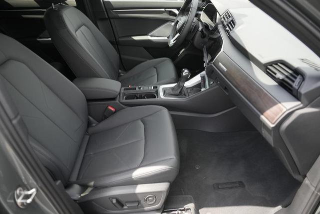 Photo of 2025 Chronos Gray Metallic Audi Q3