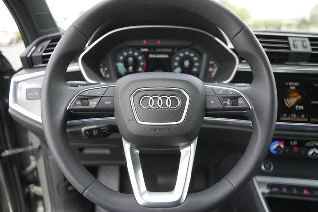 Photo of 2025 Chronos Gray Metallic Audi Q3
