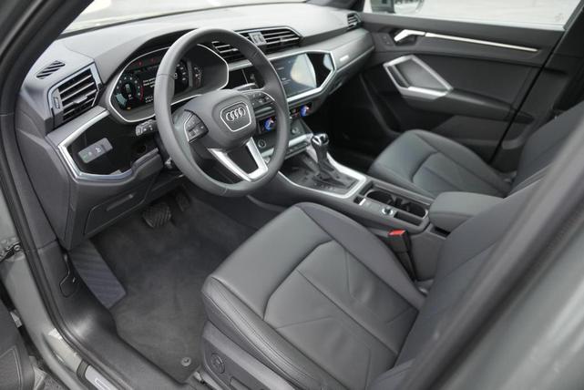 Photo of 2025 Chronos Gray Metallic Audi Q3