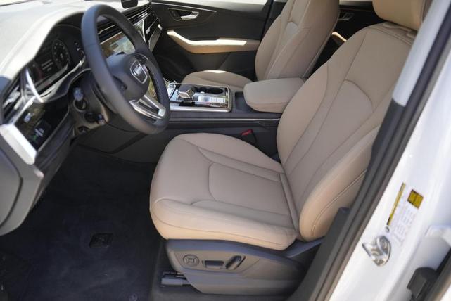 Photo of 2025 Glacier White Metallic Audi Q7