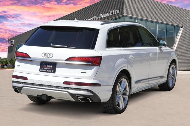 Photo of 2025 Glacier White Metallic Audi Q7