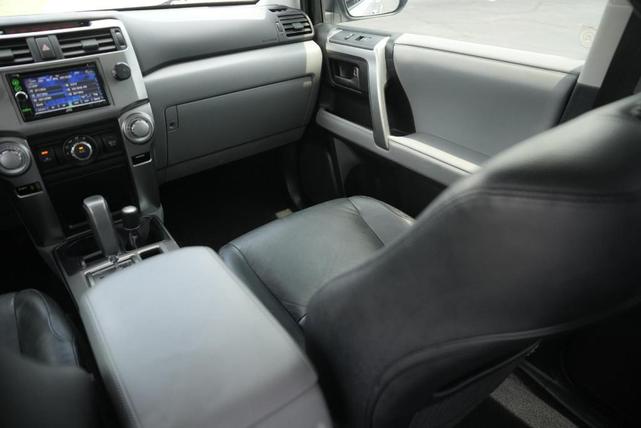 Photo of 2011 Silver Toyota 4Runner