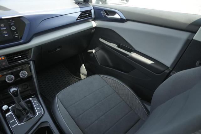 Photo of 2023 Pyrite Silver Metallic Volkswagen Taos