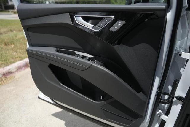 Photo of 2025 Glacier White Metallic Audi Q4 e-tron