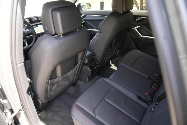 Photo of 2025 Chronos Gray Metallic Audi Q3