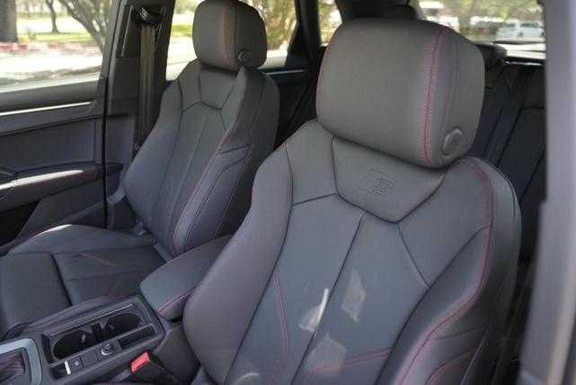 Photo of 2025 Chronos Gray Metallic Audi Q3