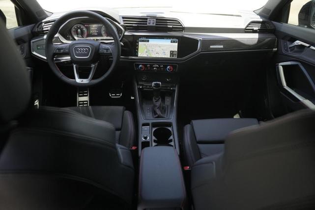 Photo of 2025 Chronos Gray Metallic Audi Q3