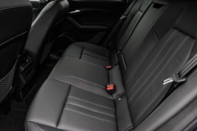 Photo of 2025 Magnet Gray Audi Q6 e-tron