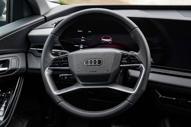 Photo of 2025 Magnet Gray Audi Q6 e-tron