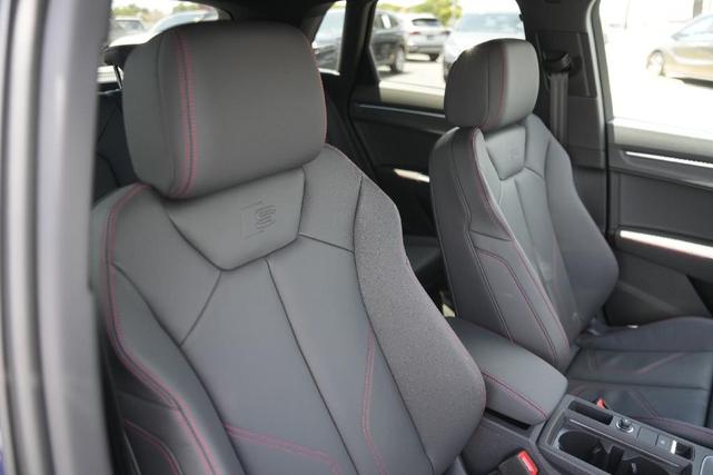Photo of 2025 Navarra Blue Metallic Audi Q3