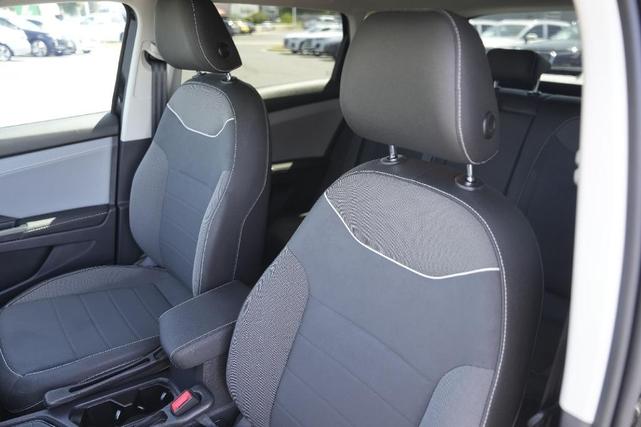 Photo of 2024 Deep Black Pearl Effect Volkswagen Taos