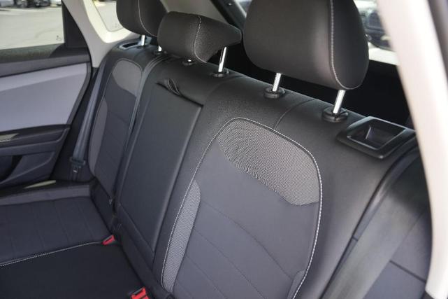 Photo of 2024 Deep Black Pearl Effect Volkswagen Taos