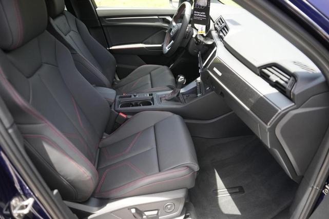 Photo of 2025 Navarra Blue Metallic Audi Q3