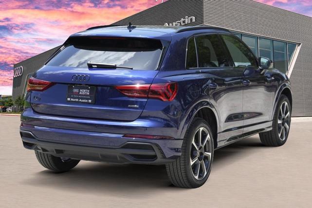 Photo of 2025 Navarra Blue Metallic Audi Q3