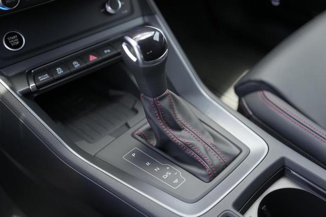 Photo of 2025 Navarra Blue Metallic Audi Q3