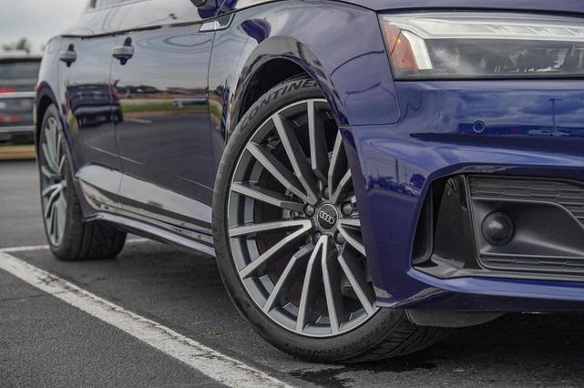 Photo of 2022 Navarra Blue Metallic Audi A5