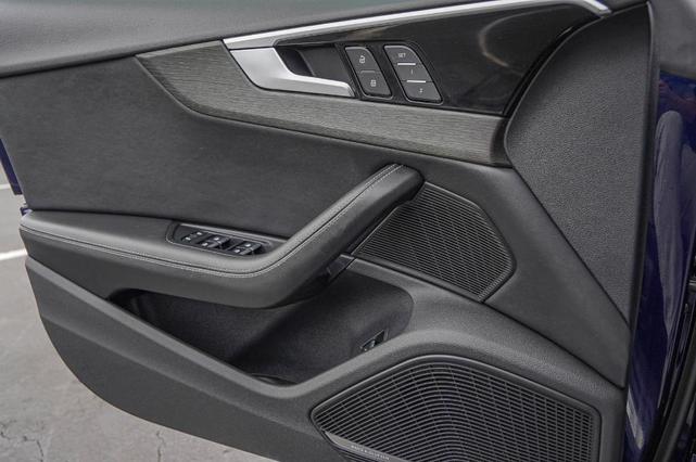 Photo of 2022 Navarra Blue Metallic Audi A5