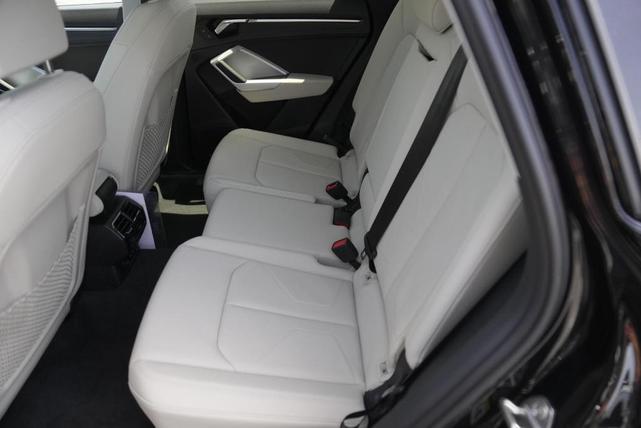 Photo of 2024 Mythos Black Metallic Audi Q3