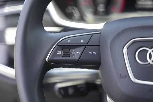 Photo of 2024 Mythos Black Metallic Audi Q3
