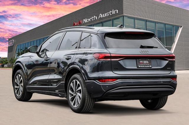 Photo of 2025 Manhattan Gray Metallic Audi Q6 e-tron