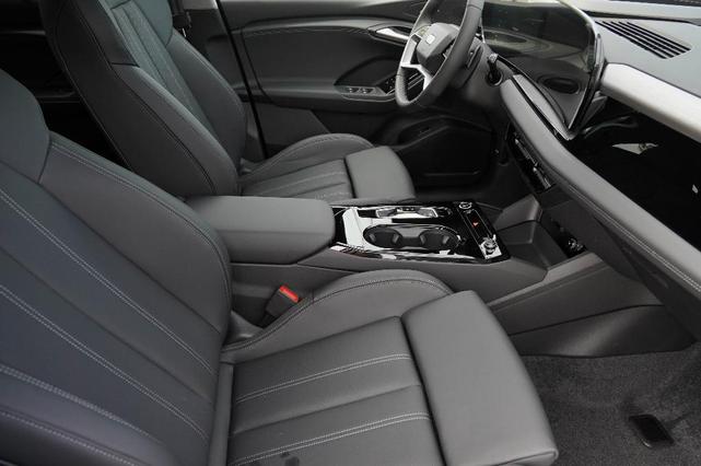 Photo of 2025 Mythos Black Metallic Audi Q6 e-tron
