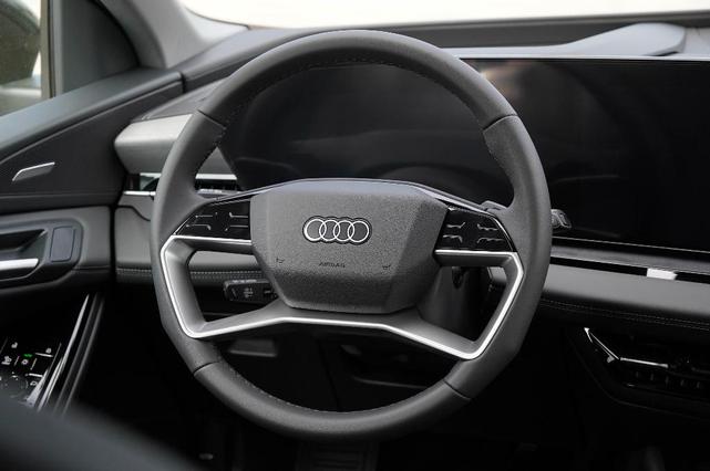 Photo of 2025 Mythos Black Metallic Audi Q6 e-tron