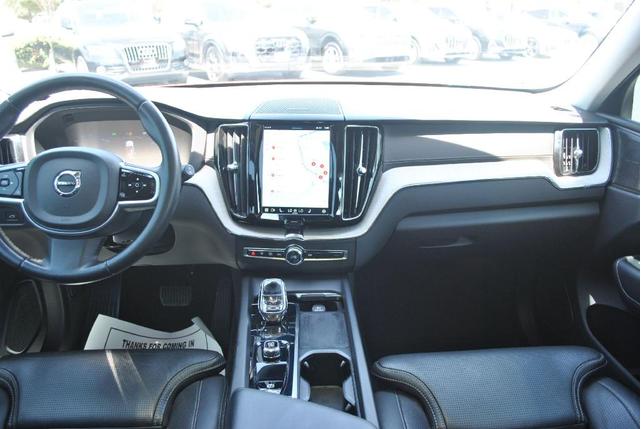 Photo of 2022 Fusion Red Volvo XC60
