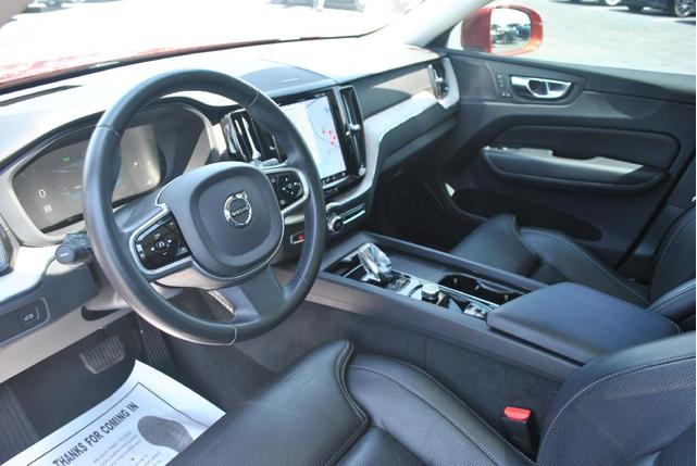 Photo of 2022 Fusion Red Volvo XC60