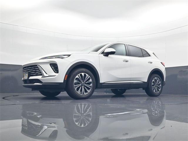 Photo of 2025 Summit White Buick Envision