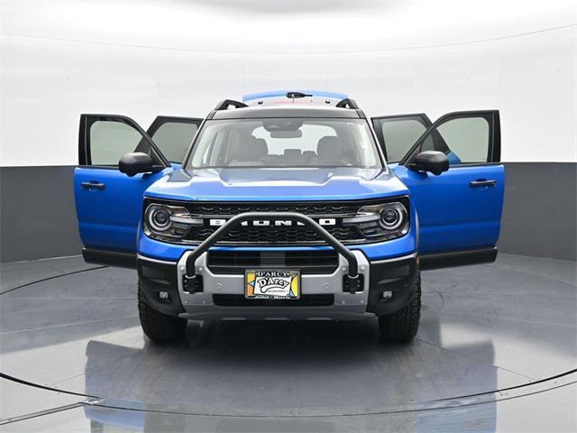 Photo of 2025 Blue Metallic Ford Bronco Sport