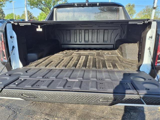 Photo of 2025 Interstellar White GMC HUMMER EV Pickup