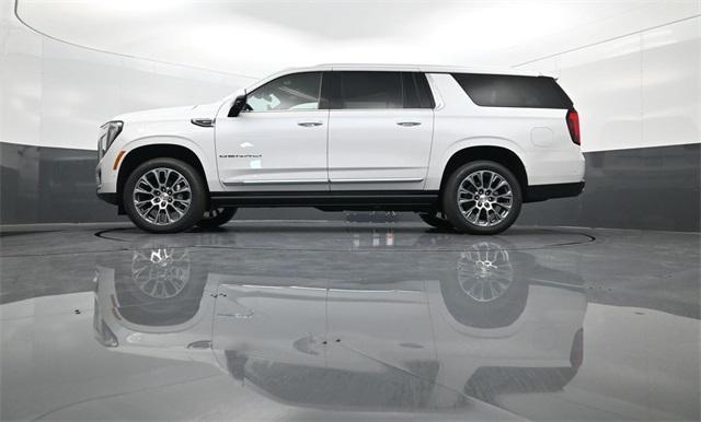 Photo of 2025 White Frost Tricoat GMC Yukon XL