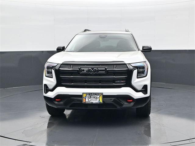 Photo of 2026 Summit White GMC Terrain