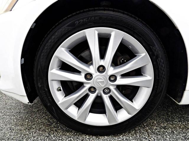 Photo of 2008 White Lexus IS 250