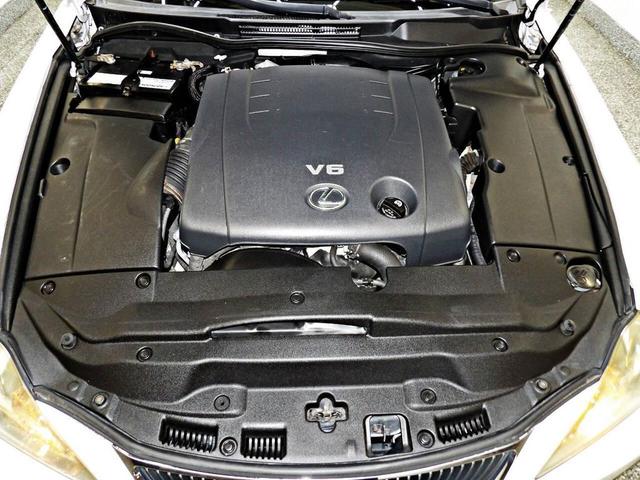 Photo of 2008 White Lexus IS 250