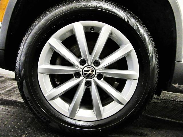 Photo of 2017 Silver Volkswagen Tiguan